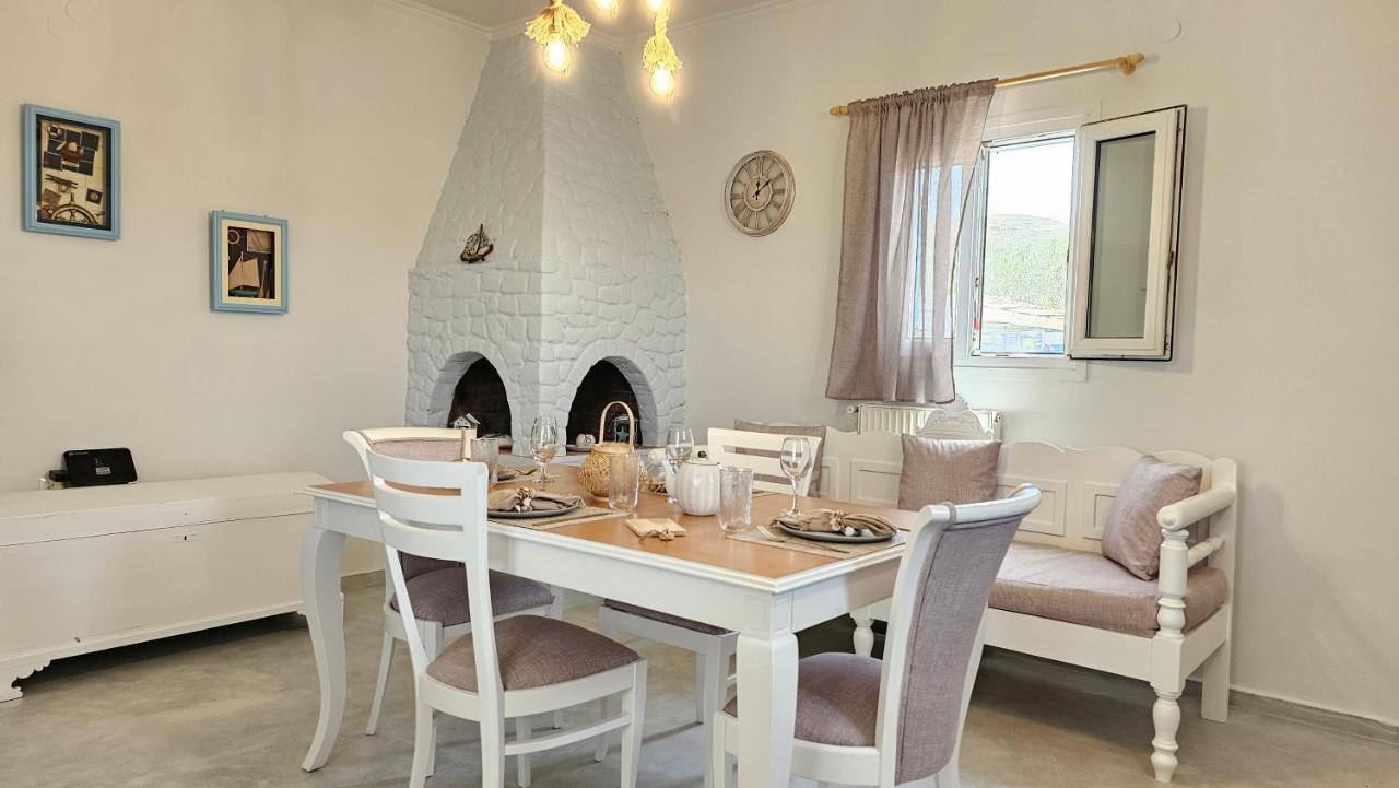 Bayview Villa With Jaccuzi - Milos Zefiria Exterior photo