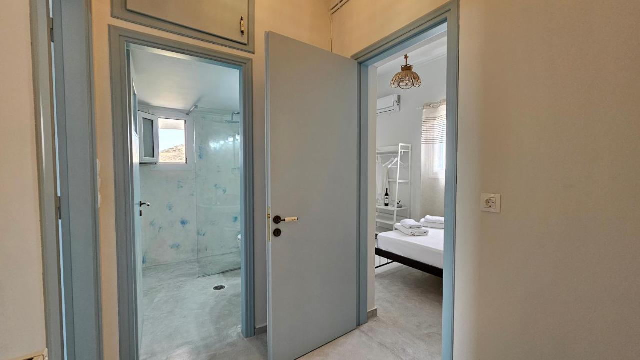 Bayview Villa With Jaccuzi - Milos Zefiria Exterior photo
