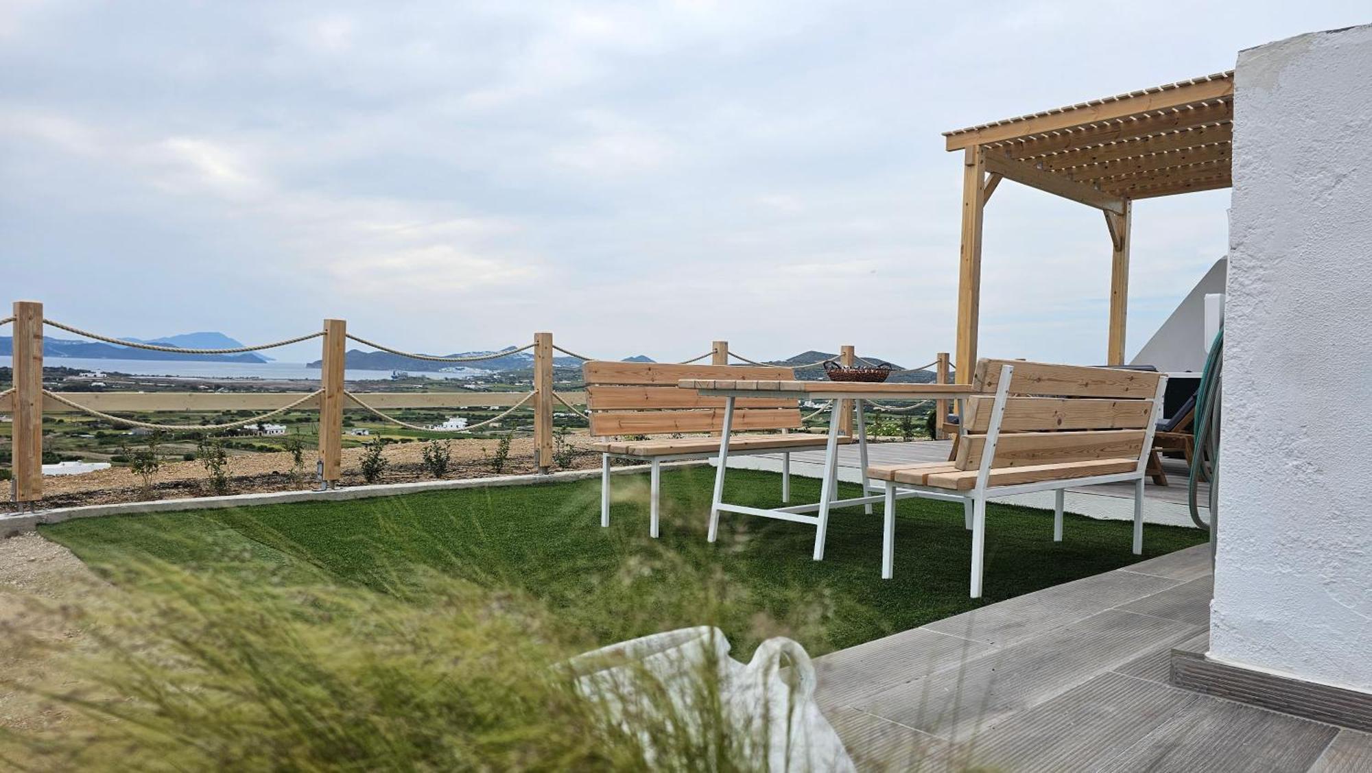 Bayview Villa With Jaccuzi - Milos Zefiria Exterior photo