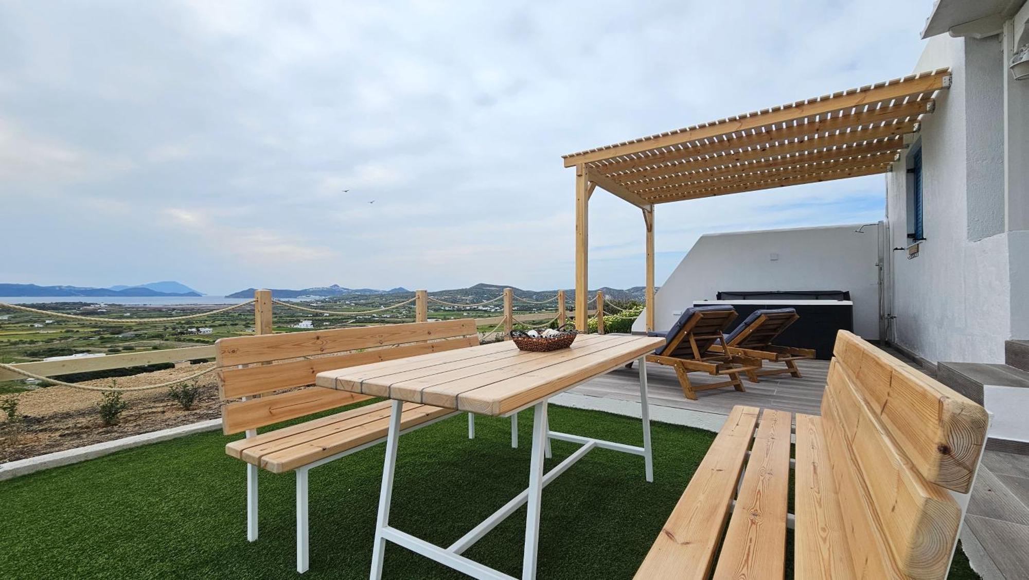 Bayview Villa With Jaccuzi - Milos Zefiria Exterior photo